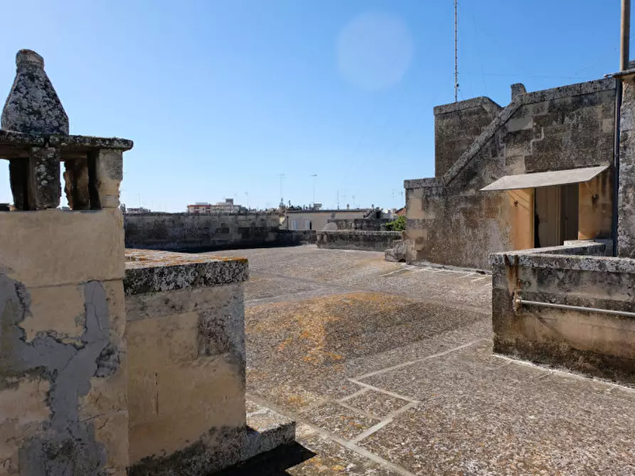 Immagine 86 di Palazzo in vendita  in Via Ascanio Grandi 34 a Lecce