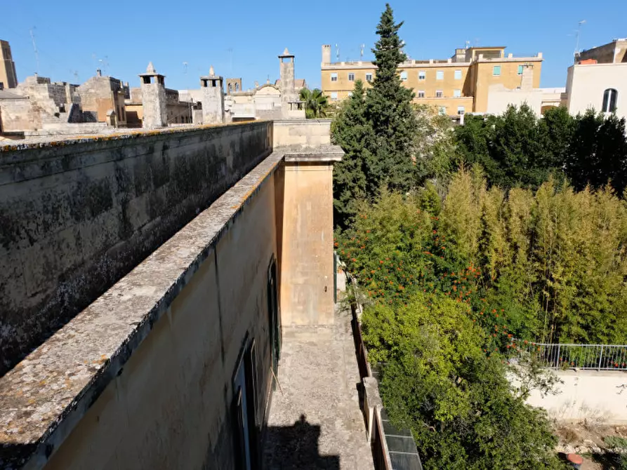 Immagine 88 di Palazzo in vendita  in Via Ascanio Grandi 34 a Lecce