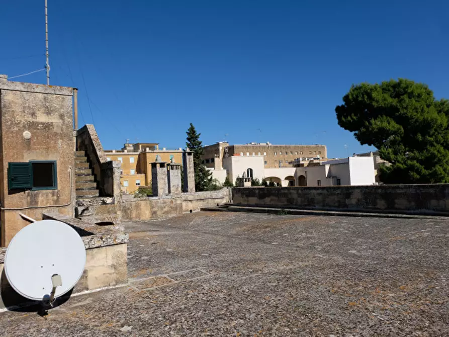 Immagine 90 di Palazzo in vendita  in Via Ascanio Grandi 34 a Lecce