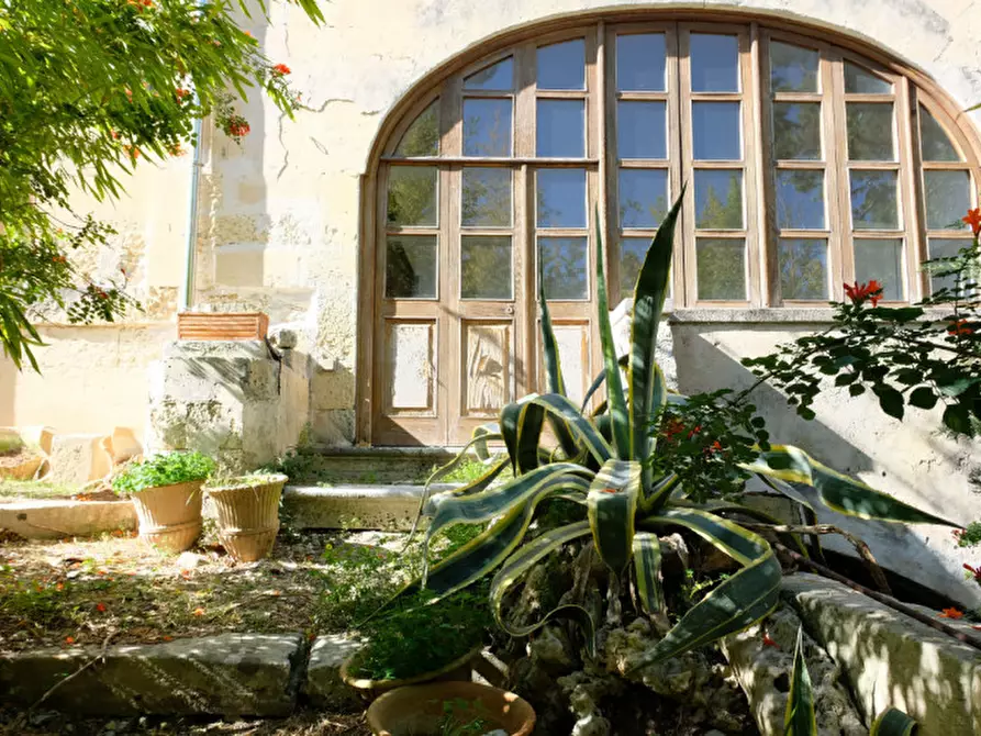 Immagine 93 di Palazzo in vendita  in Via Ascanio Grandi 34 a Lecce