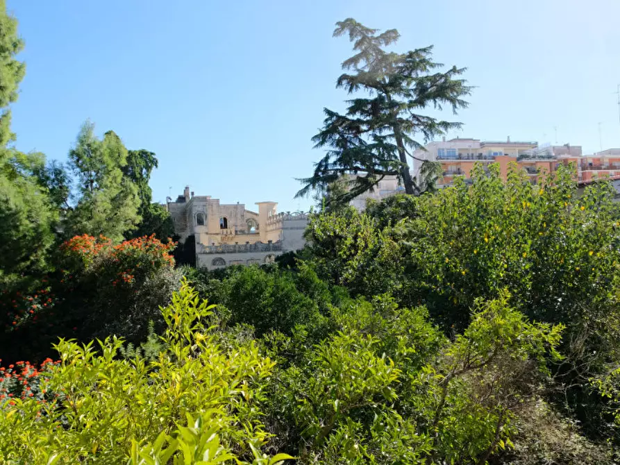 Immagine 101 di Palazzo in vendita  in Via Ascanio Grandi 34 a Lecce