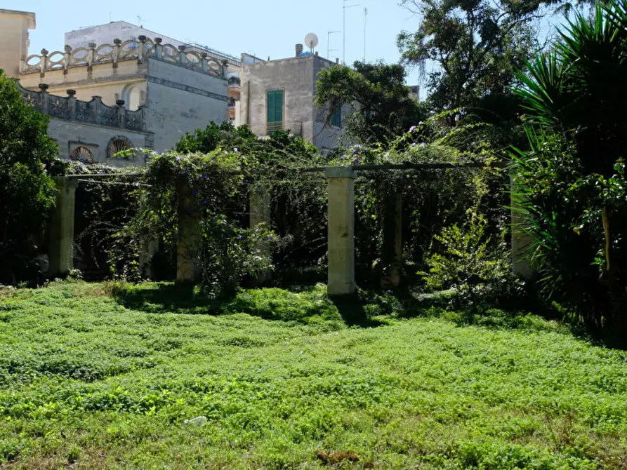 Immagine 103 di Palazzo in vendita  in Via Ascanio Grandi 34 a Lecce