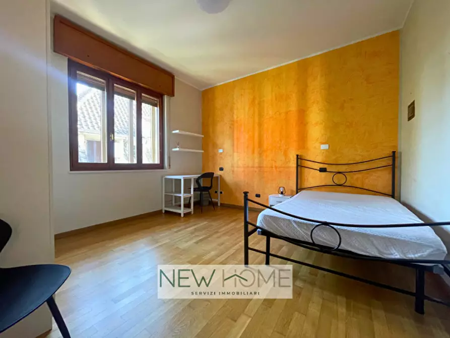 Immagine 2 di Camera in affitto  in Via Mastino della Scala 13 a Verona