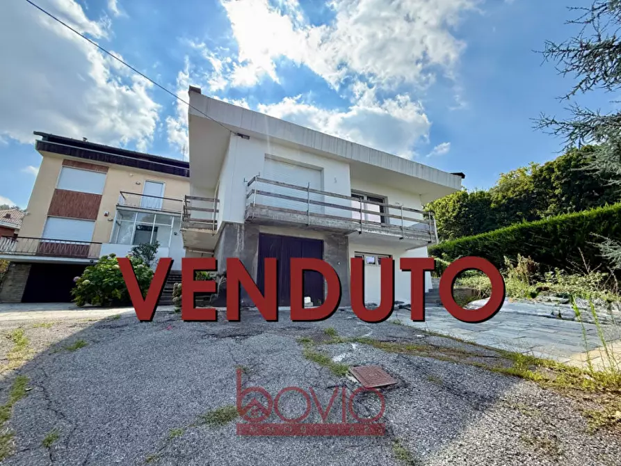 Immagine 1 di Villa in vendita  in VIA ROCCIAMELONE N°30 a San Mauro Torinese