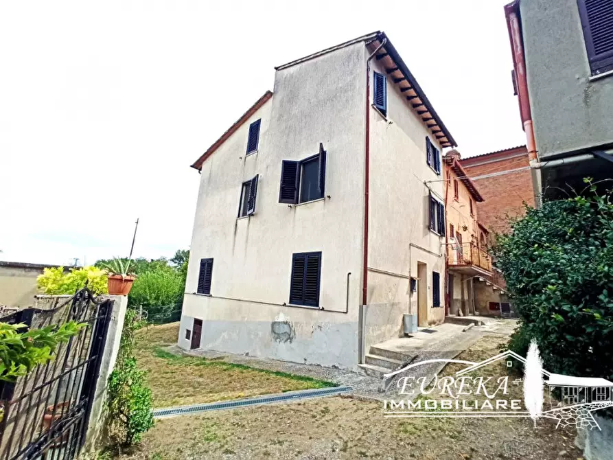 Immagine 1 di Appartamento in vendita  in Via dei Partigiani a Castiglione Del Lago