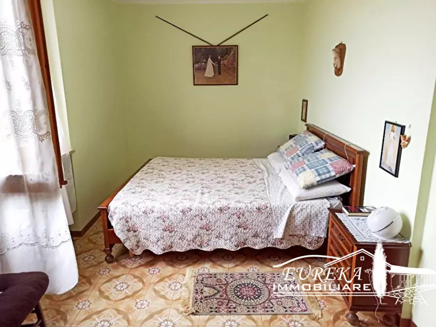 Immagine 12 di Appartamento in vendita  in Via dei Partigiani a Castiglione Del Lago