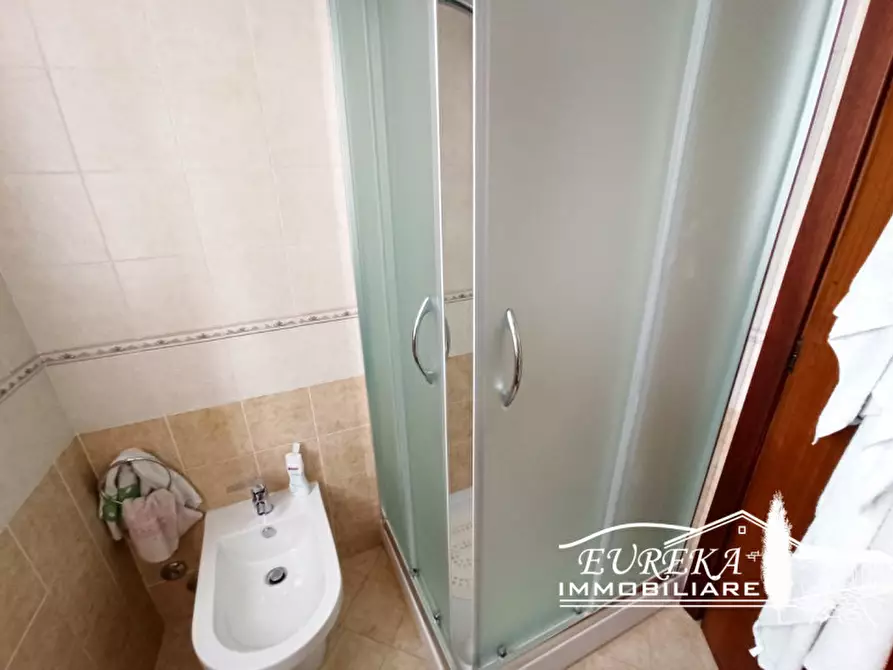 Immagine 15 di Appartamento in vendita  in Via dei Partigiani a Castiglione Del Lago