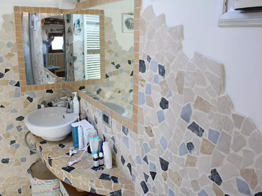 Immagine 12 di Appartamento in vendita  in Via San Felice a Chioggia