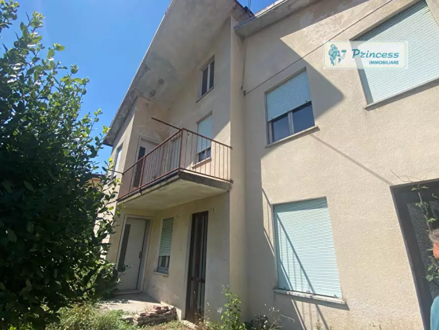 Immagine 1 di Casa indipendente in vendita  a Torrebelvicino