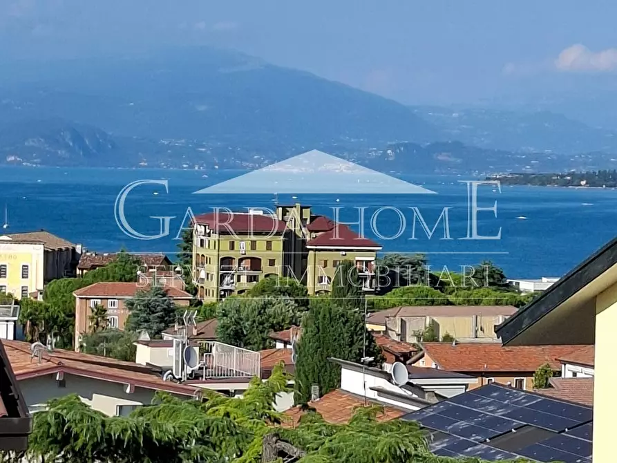 Immagine 2 di Appartamento in vendita  in Via Paolo Veronese a Desenzano Del Garda