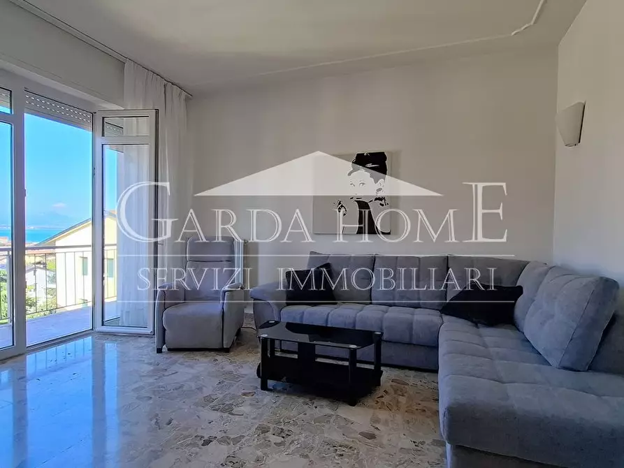 Immagine 3 di Appartamento in vendita  in Via Paolo Veronese a Desenzano Del Garda