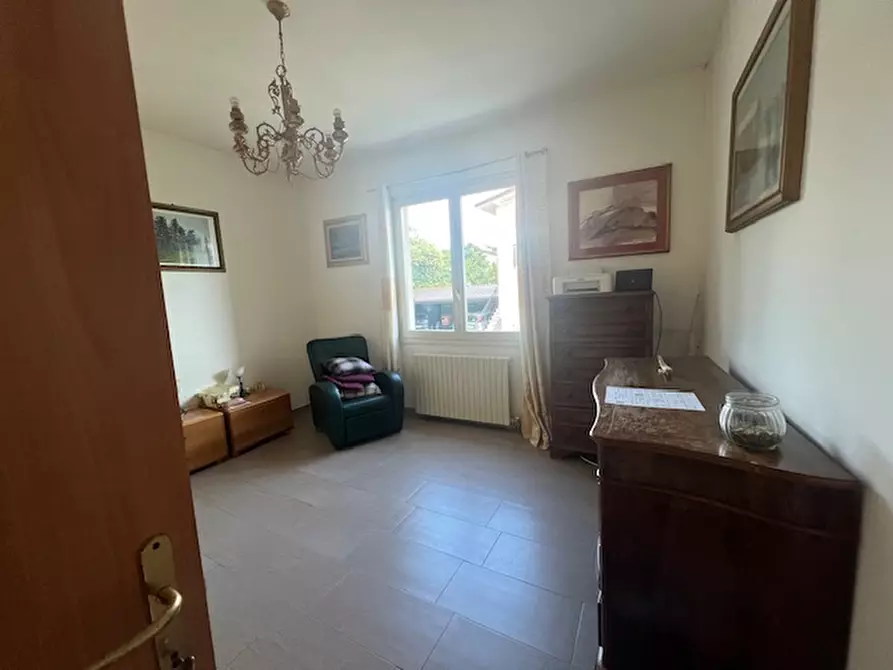 Immagine 7 di Villa in vendita  in via panoramica a Puegnago Sul Garda