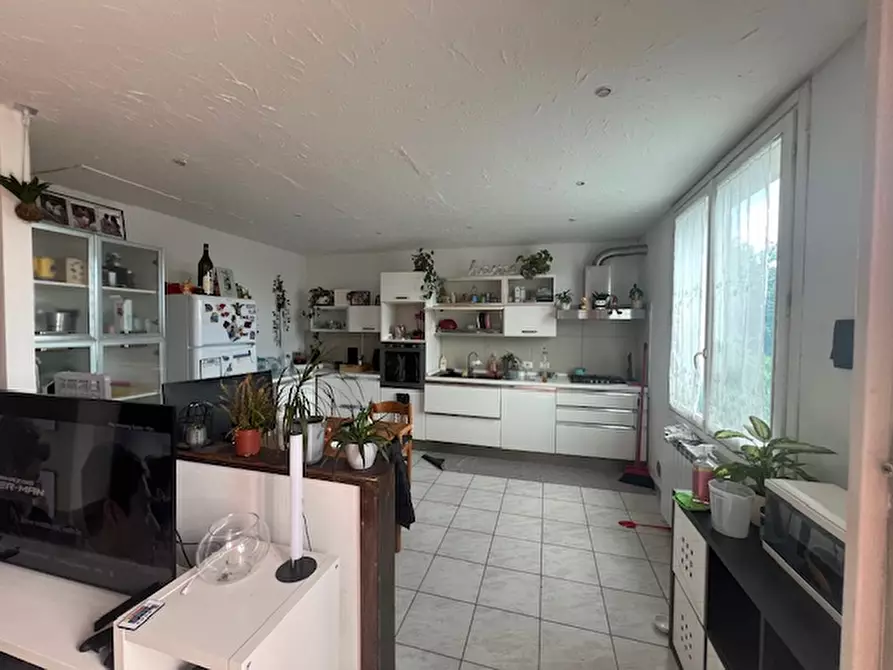 Immagine 8 di Villa in vendita  in via panoramica a Puegnago Sul Garda