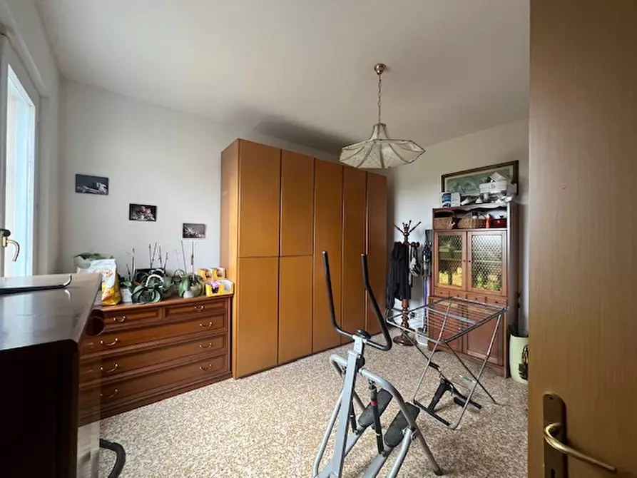 Immagine 11 di Villa in vendita  in via panoramica a Puegnago Sul Garda