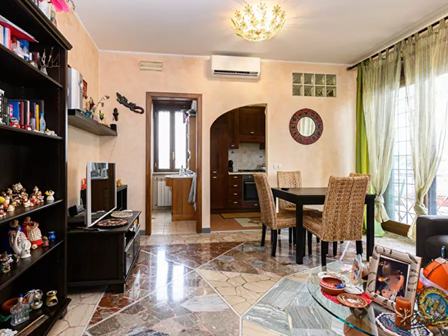 Immagine 3 di Appartamento in vendita  in via Castelplanio 16 a Roma