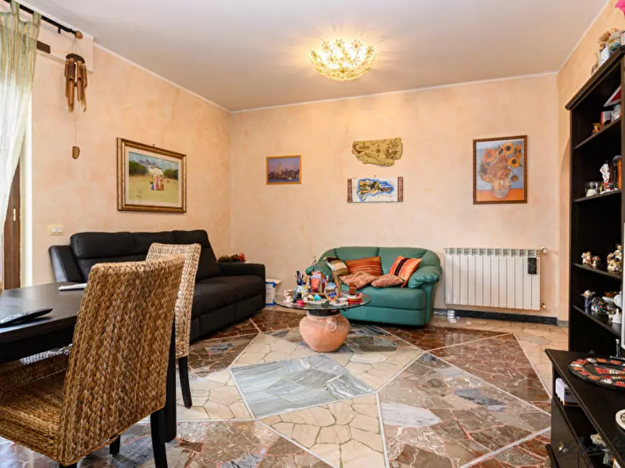 Immagine 5 di Appartamento in vendita  in via Castelplanio 16 a Roma