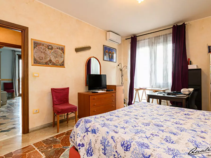 Immagine 20 di Appartamento in vendita  in via Castelplanio 16 a Roma