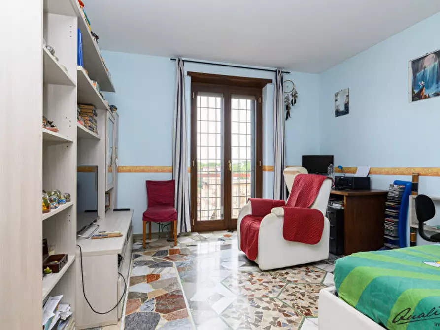 Immagine 27 di Appartamento in vendita  in via Castelplanio 16 a Roma