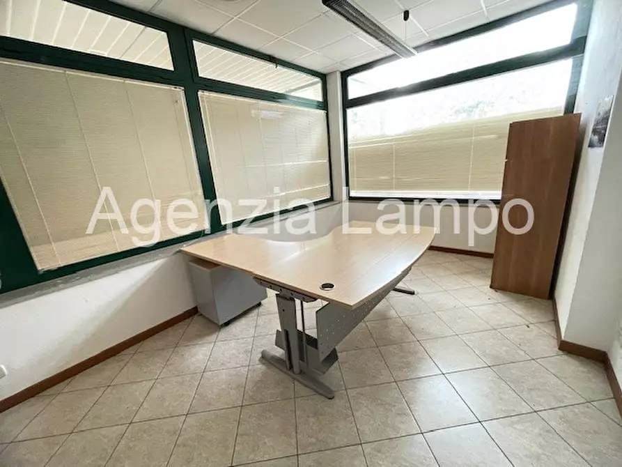 Immagine 8 di Negozio in vendita  in Via Liguria a Portogruaro