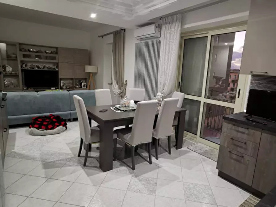 Immagine 3 di Appartamento in vendita  in Via Antonio Purificato a Catanzaro