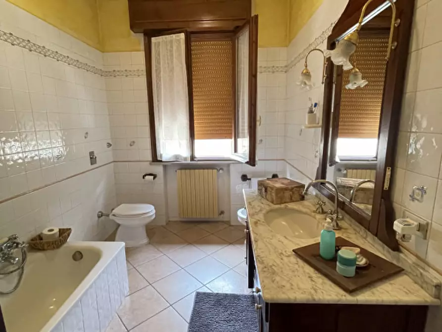 Immagine 10 di Casa bifamiliare in vendita  a Gonzaga