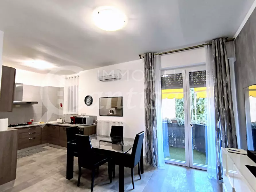 Immagine 1 di Appartamento in vendita  in via adelina patti a Firenze