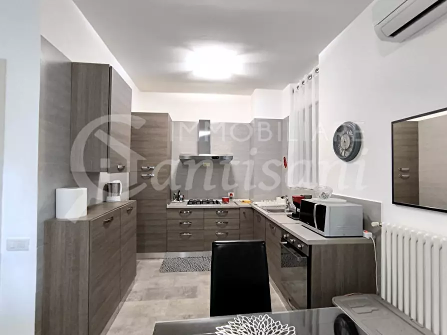 Immagine 7 di Appartamento in vendita  in via adelina patti a Firenze