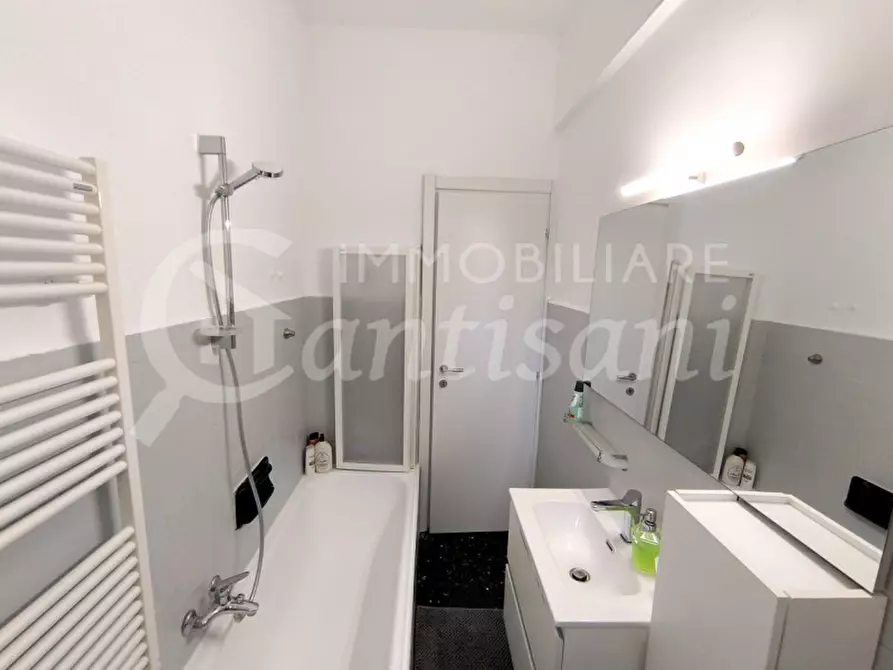 Immagine 15 di Appartamento in vendita  in via adelina patti a Firenze