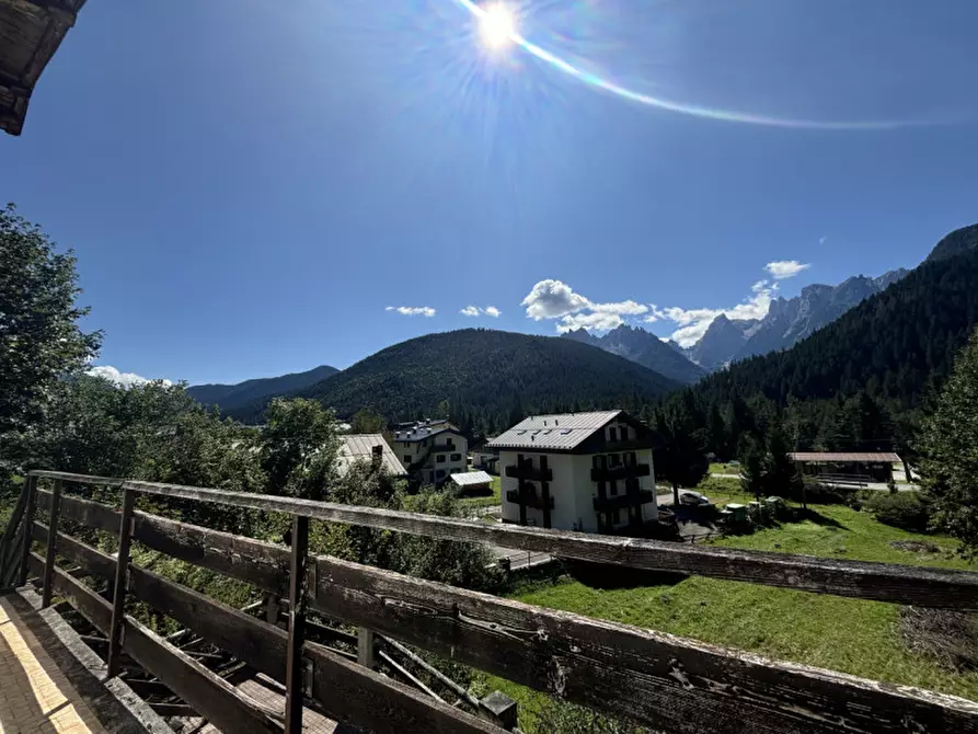 Immagine 17 di Casa bifamiliare in vendita  in Via Ligonto,74 a Auronzo Di Cadore