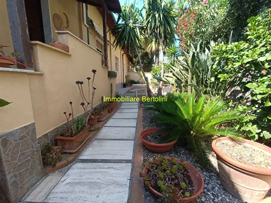 Immagine 1 di Appartamento in affitto  in CENTRO a Bordighera