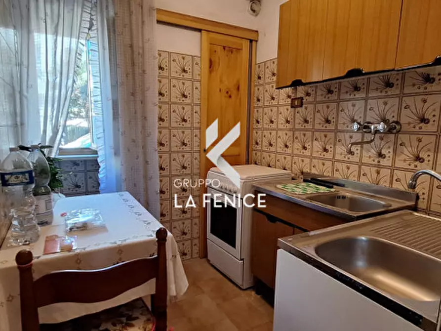 Immagine 29 di Appartamento in vendita  in via Gorizia a Locorotondo