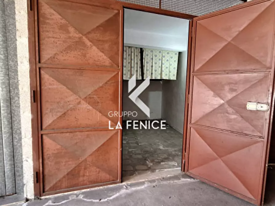 Immagine 38 di Appartamento in vendita  in via Gorizia a Locorotondo