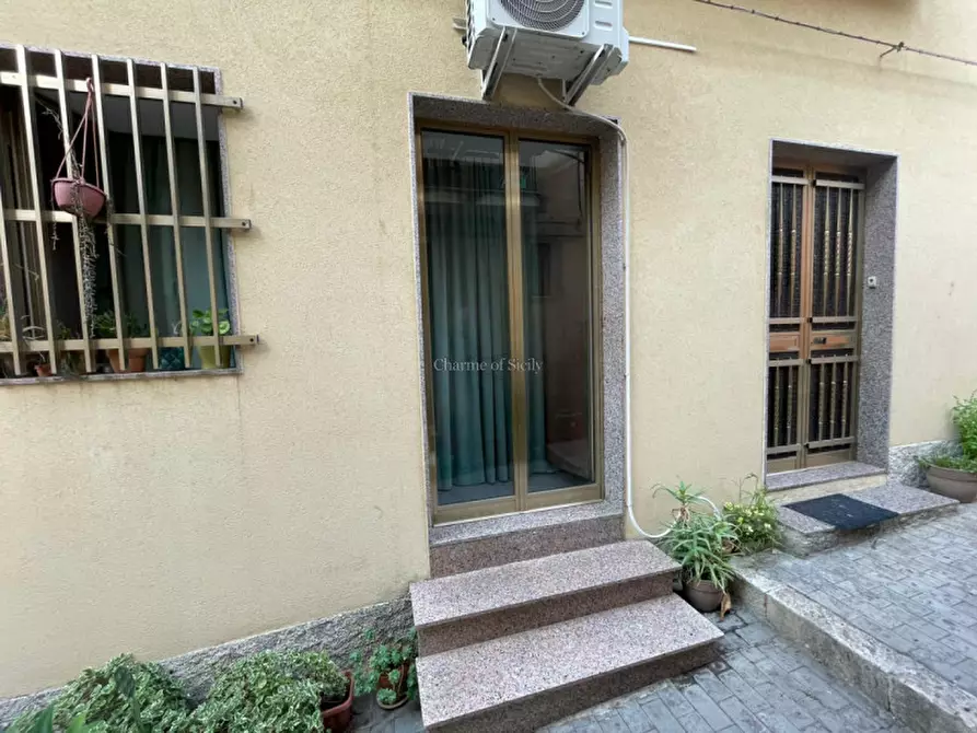 Immagine 3 di Appartamento in vendita  in Via Tirella a Modica