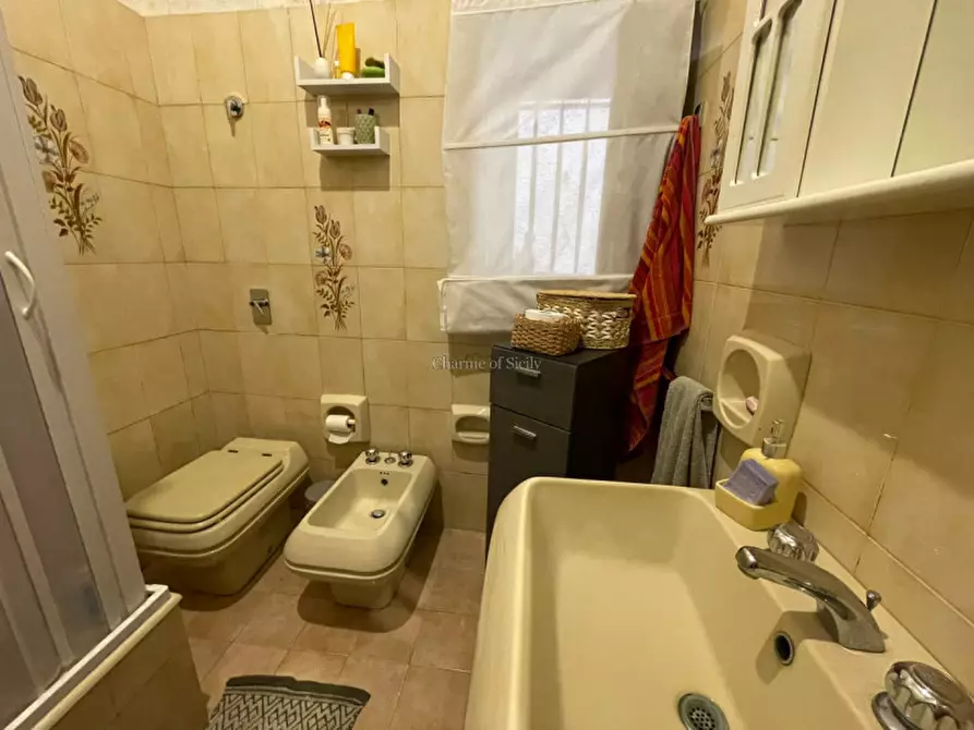 Immagine 23 di Appartamento in vendita  in Via Tirella a Modica