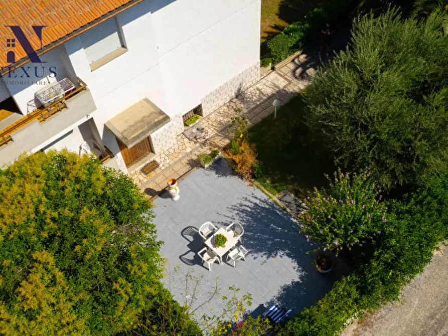 Immagine 2 di Appartamento in vendita  a Fano