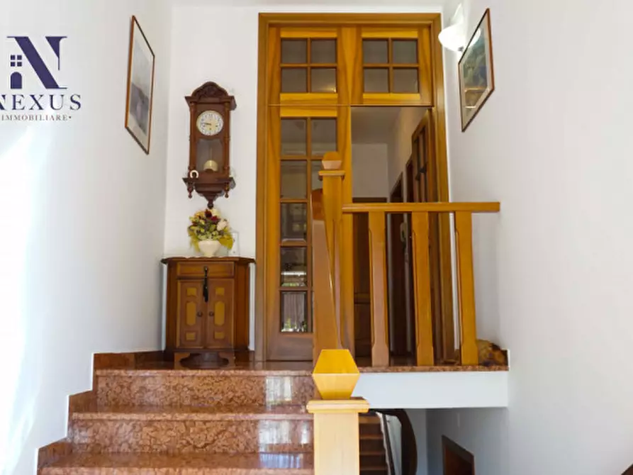 Immagine 4 di Appartamento in vendita  a Fano