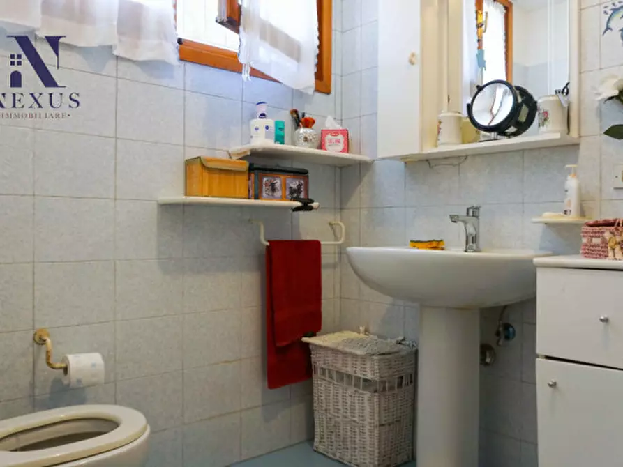 Immagine 18 di Appartamento in vendita  a Fano