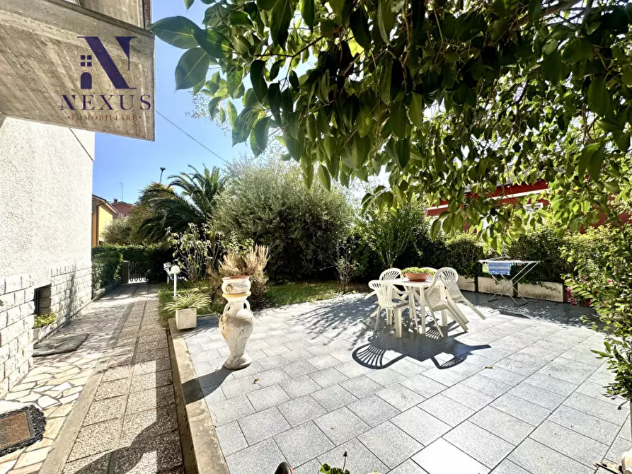 Immagine 23 di Appartamento in vendita  a Fano