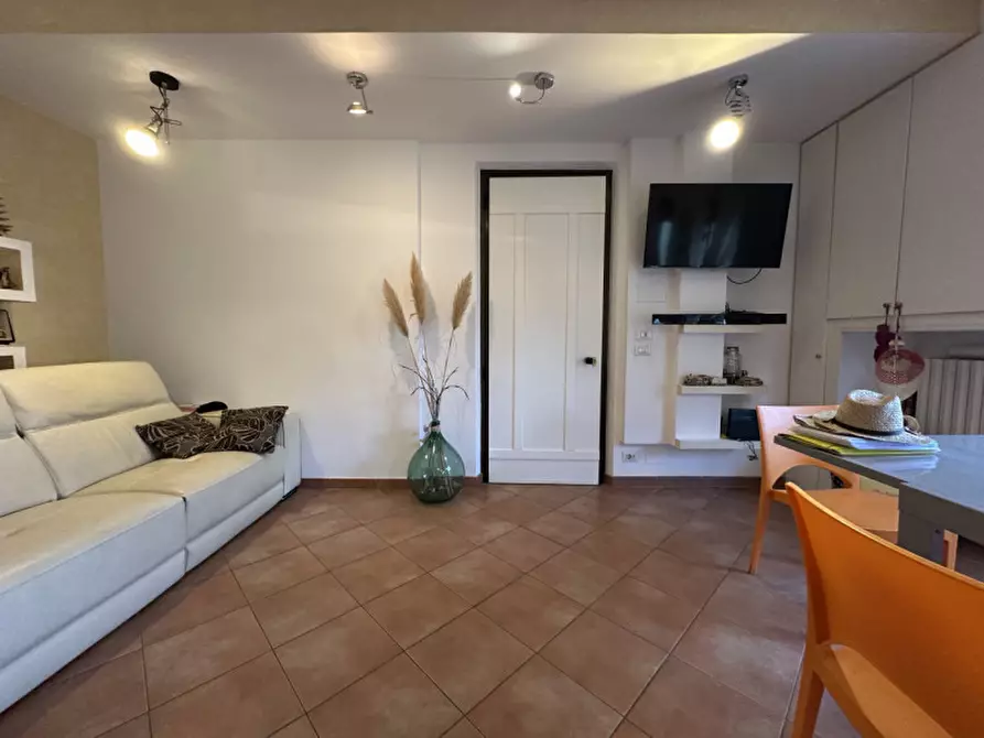 Immagine 3 di Appartamento in vendita  a Mondolfo