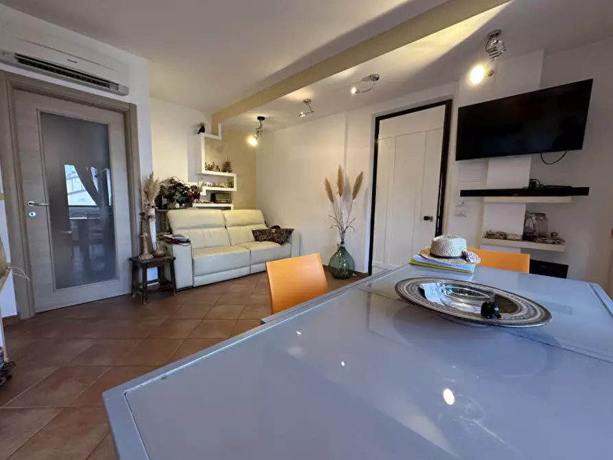 Immagine 4 di Appartamento in vendita  a Mondolfo