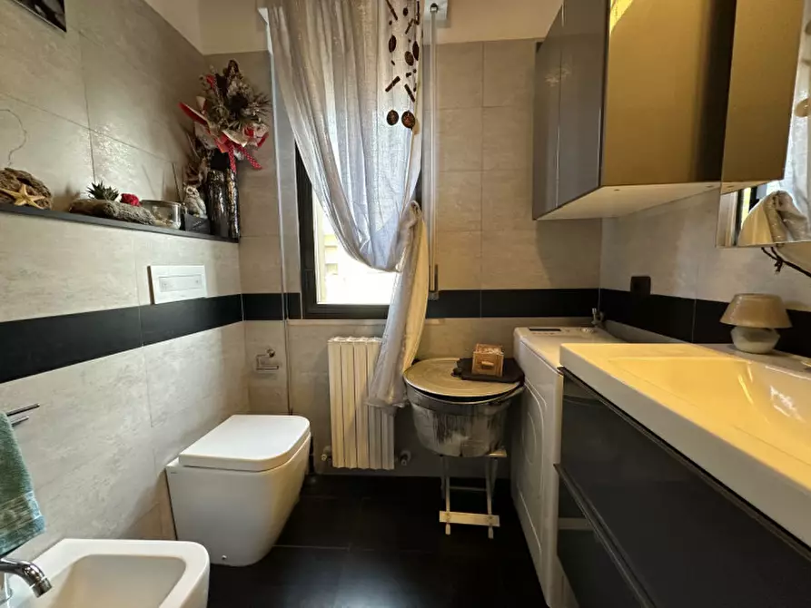 Immagine 12 di Appartamento in vendita  a Mondolfo