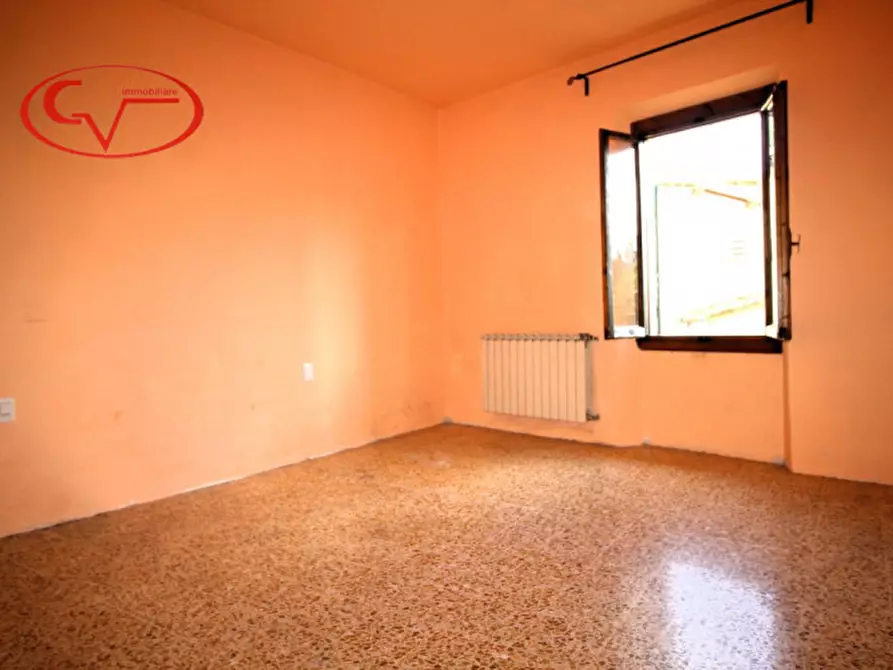 Immagine 5 di Appartamento in vendita  in Via Roma a Cavriglia