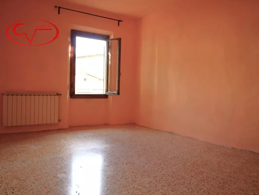 Immagine 6 di Appartamento in vendita  in Via Roma a Cavriglia