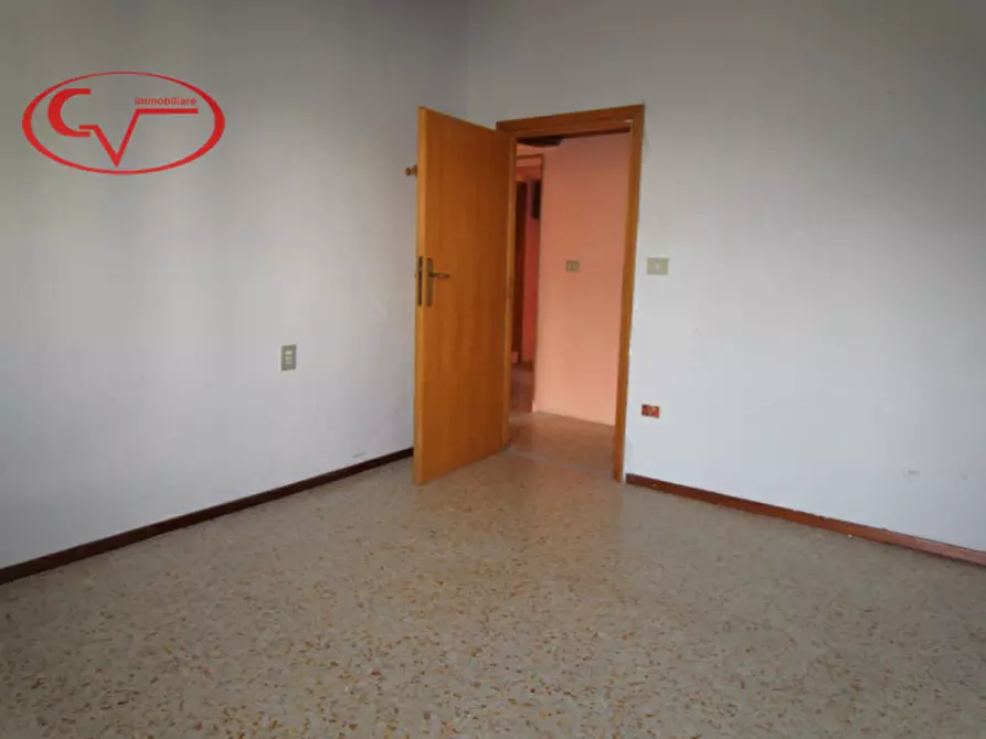 Immagine 10 di Appartamento in vendita  in Via Roma a Cavriglia