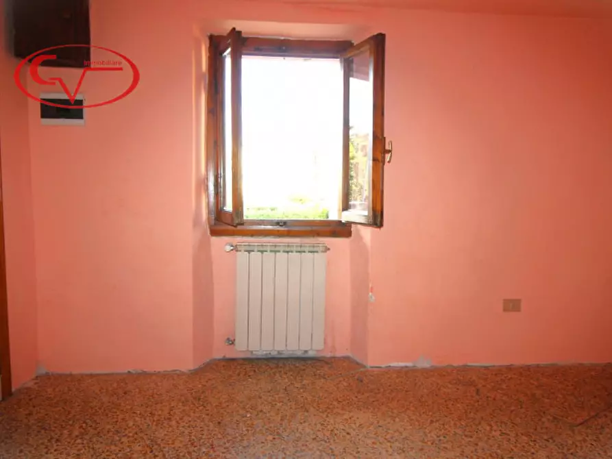 Immagine 12 di Appartamento in vendita  in Via Roma a Cavriglia