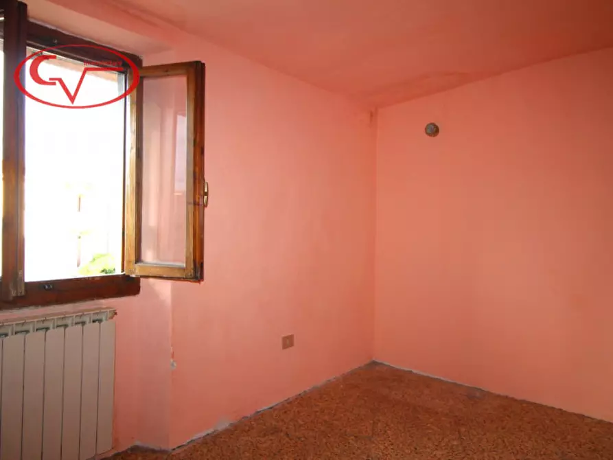 Immagine 13 di Appartamento in vendita  in Via Roma a Cavriglia