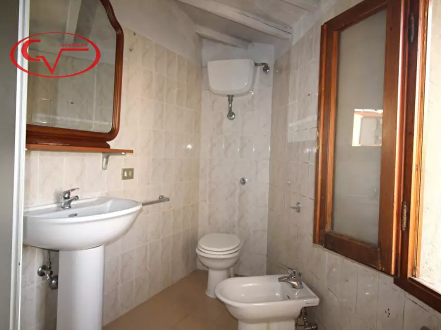 Immagine 16 di Appartamento in vendita  in Via Roma a Cavriglia