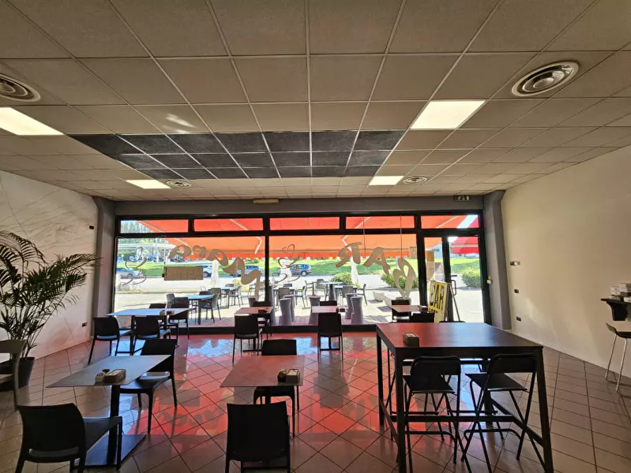 Immagine 5 di Attività commerciale in vendita  in via roma a Boara Pisani