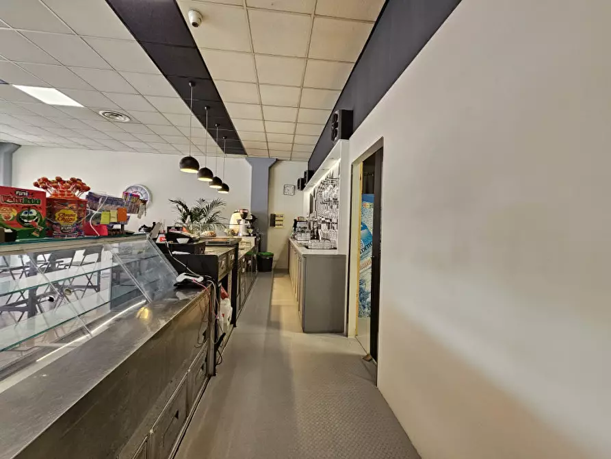 Immagine 12 di Attività commerciale in vendita  in via roma a Boara Pisani