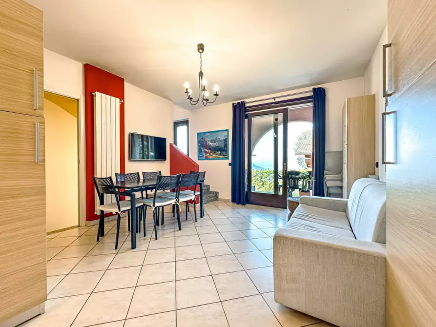 Immagine 4 di Villetta a schiera in vendita  in Via Tassera 7 a Stresa